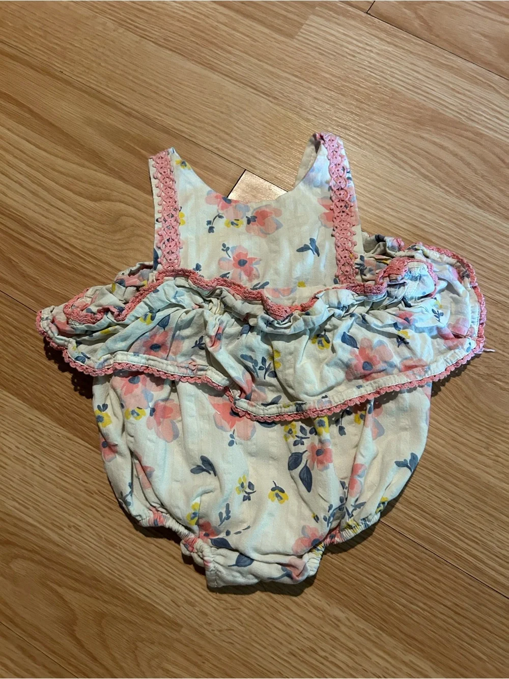 Joie Floral Ruffle Pink Romper Baby 3-6 months